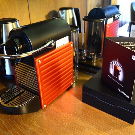 Palais De Chine Hotel Taipé Exterior foto A Nespresso machine