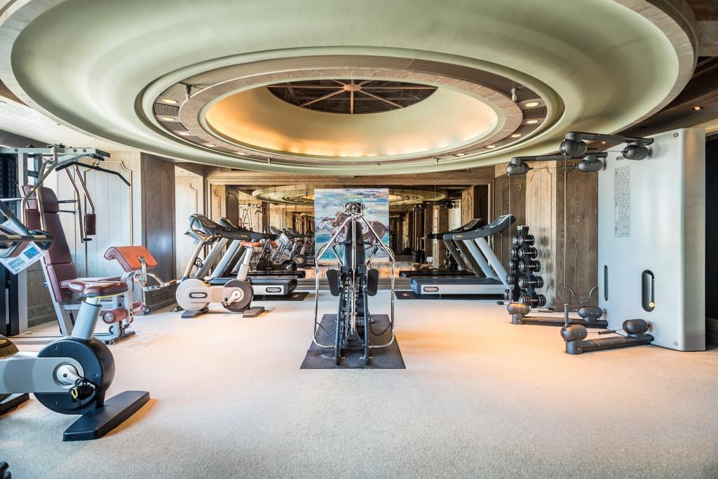 Palais De Chine Hotel Taipé Exterior foto The gym at the hotel